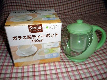 セリア-急須-レビュー-1年使ってみた, セリア-プラスチック急須-口コミ-耐久性, セリア-クリア急須-使い勝手-レビュー, セリア-急須-液だれ-茶こし-使用感