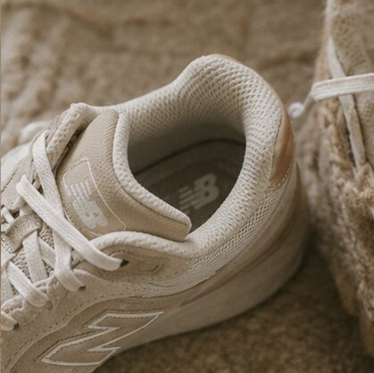 ニューバランス Fresh Foam 880 v6 横幅 D 2E 比較